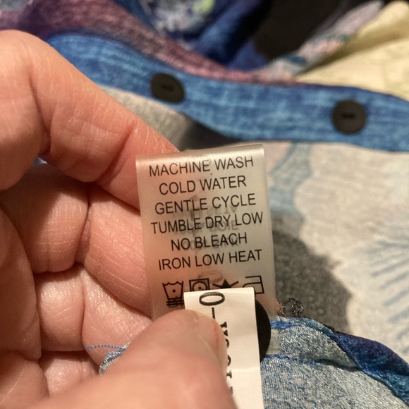 NWOT Dressori Crane Blouse, size small, multi-colored, purchased from Gump’s - Picture 8 of 9